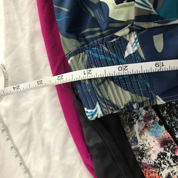 Columbia Women's Tidal II Short Blue Green Floral Leaf Print Stretch Size 2X - Picture 5 of 9